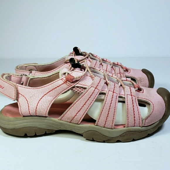 Eddie Bauer Girls Close Toe Hiking Sandals - Picture 1 of 8